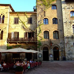 la-cisterna.it-tuscanyhotel.com/